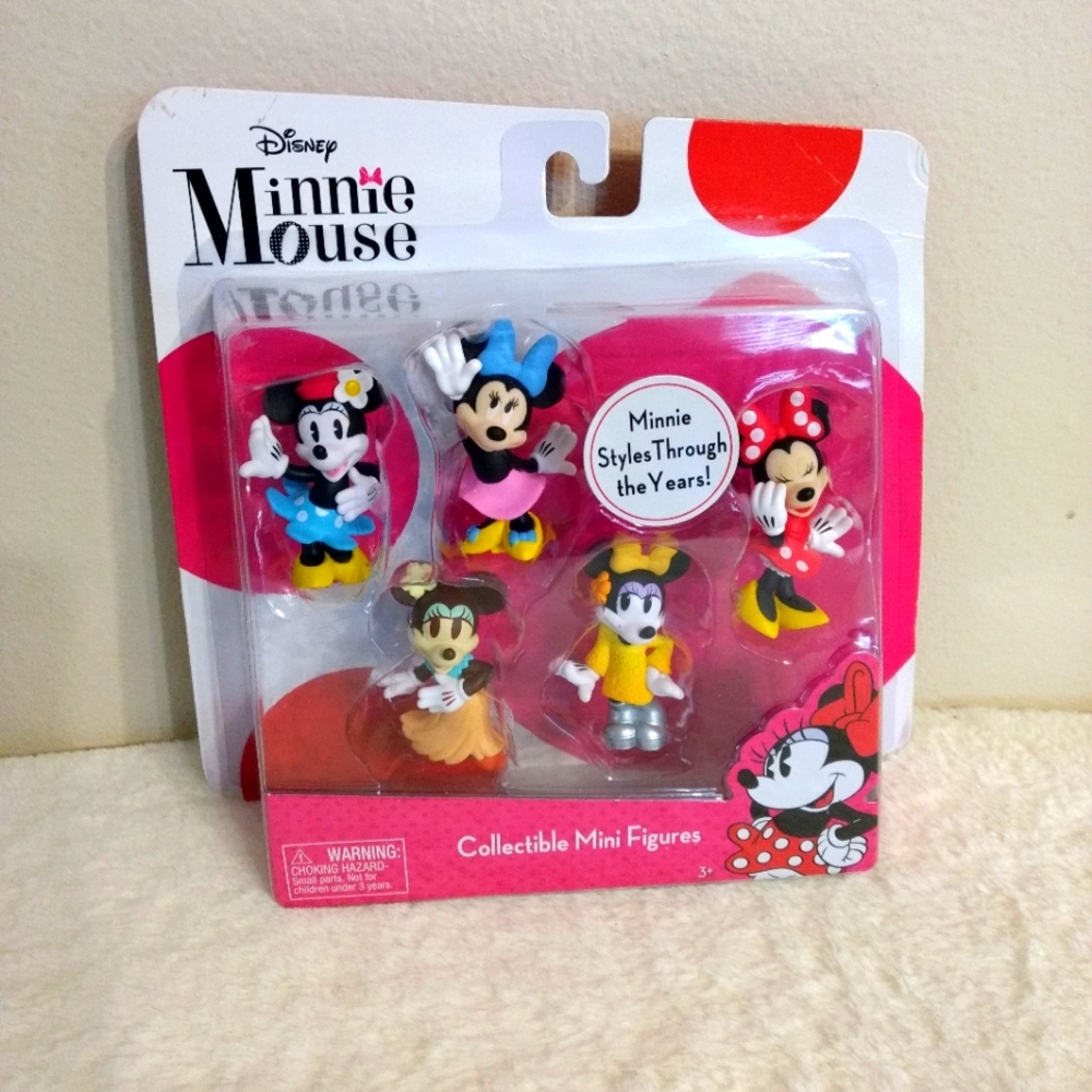 6 Minnie Mouse Collectible  Mini Figurines Disney 2017